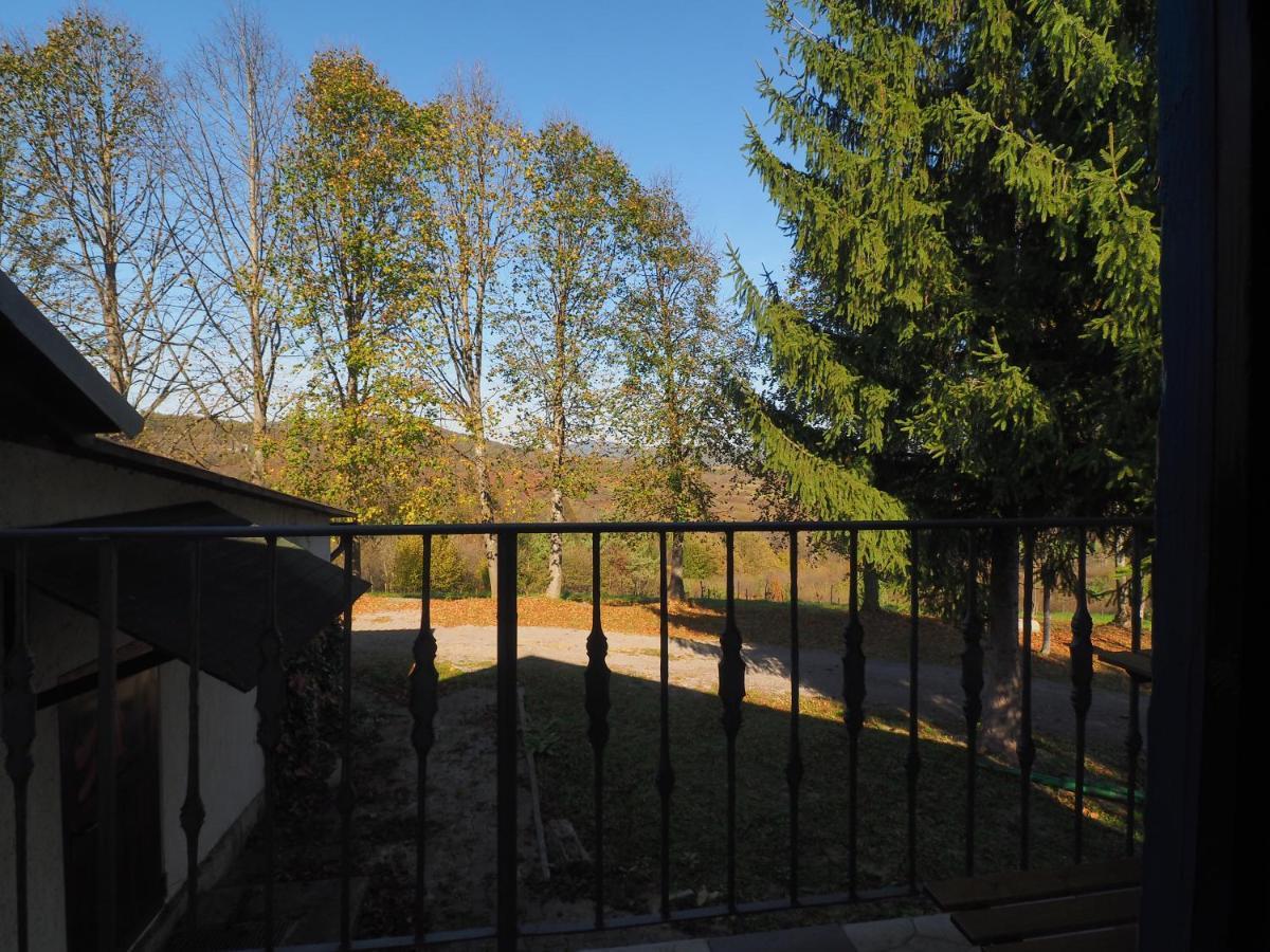 Guest House Sara Latin Exterior photo