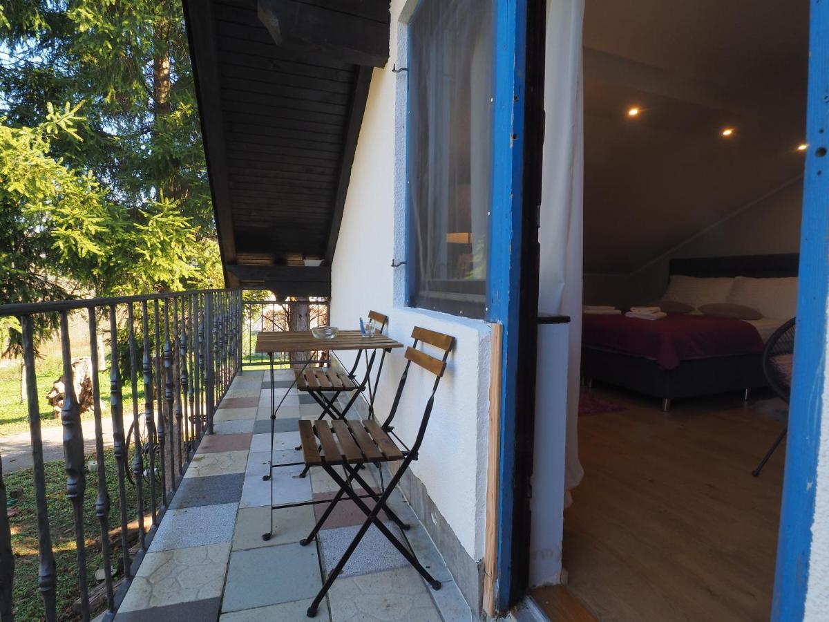Guest House Sara Latin Exterior photo